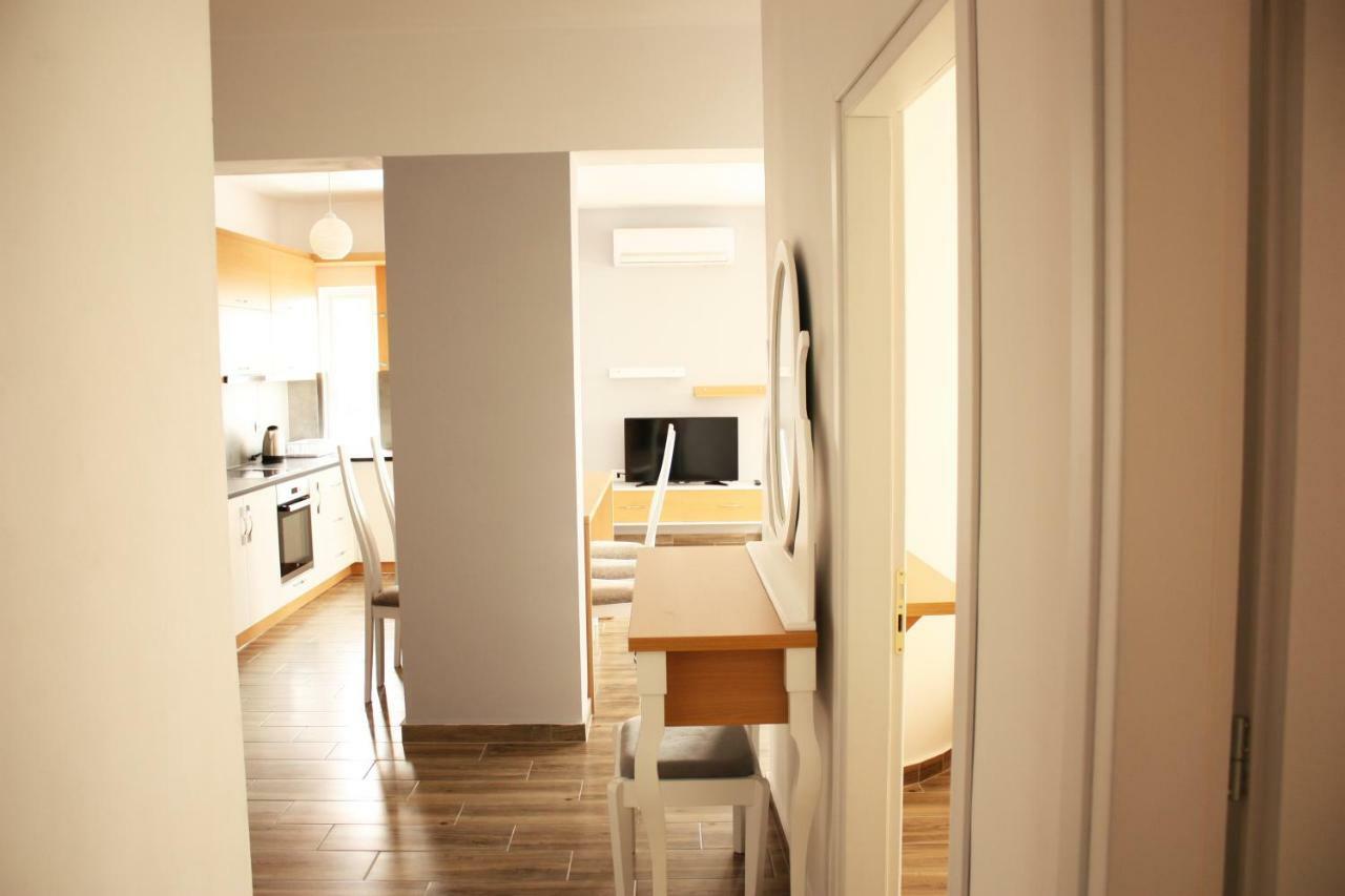 Alexandra'S Apartments Saranda Extérieur photo