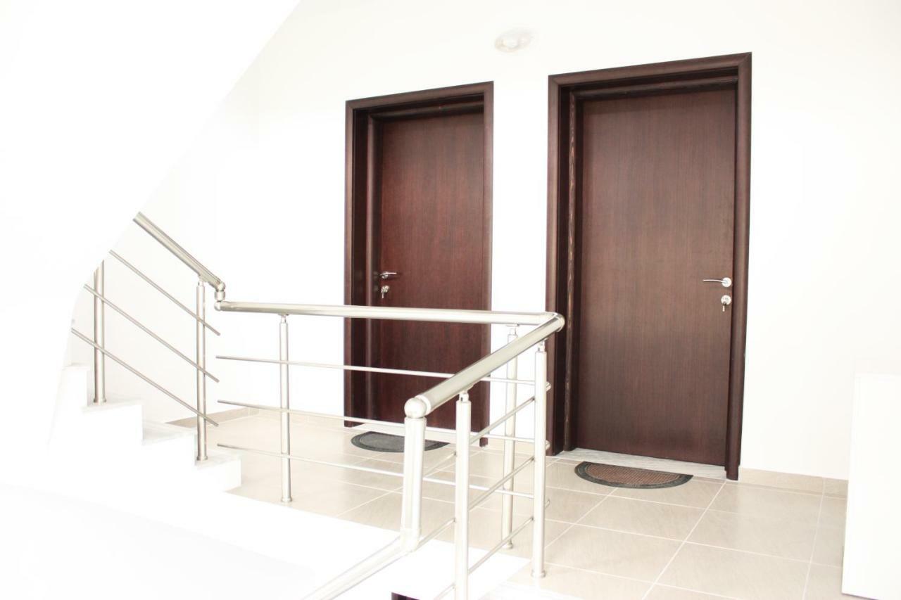 Alexandra'S Apartments Saranda Extérieur photo