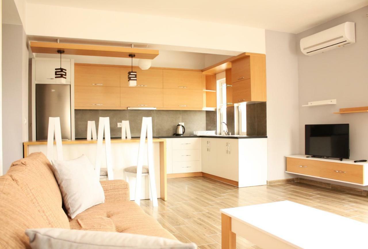 Alexandra'S Apartments Saranda Extérieur photo