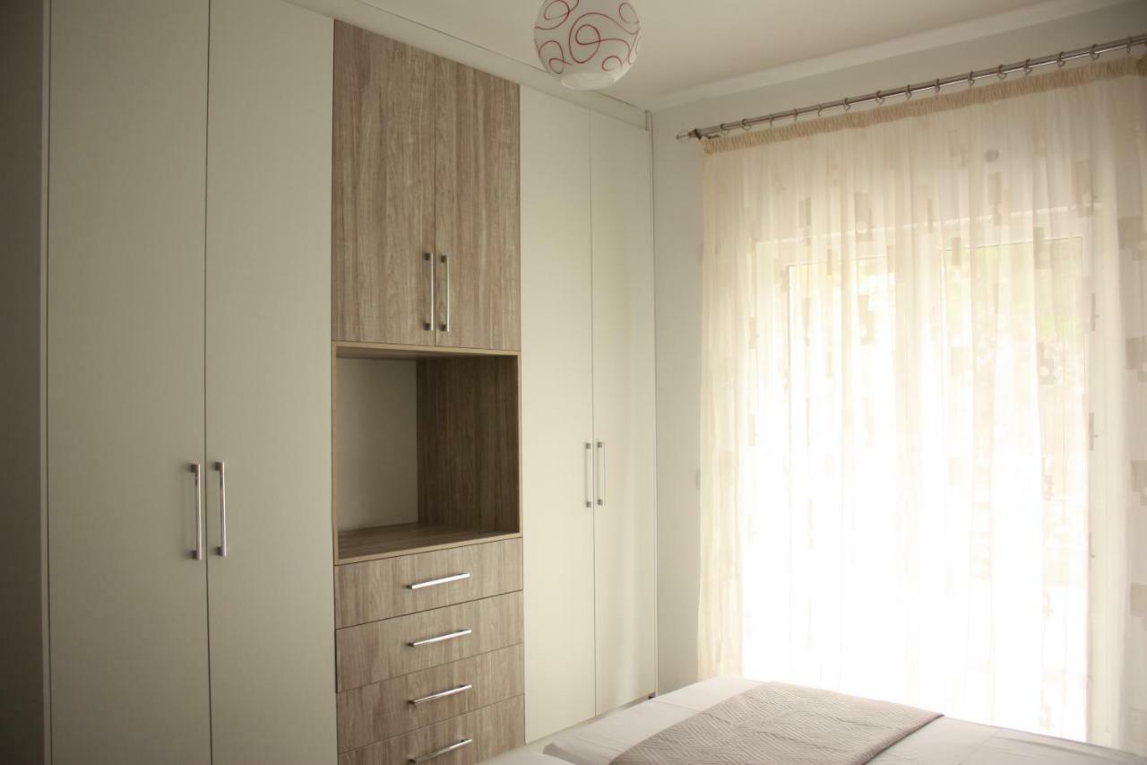 Alexandra'S Apartments Saranda Extérieur photo