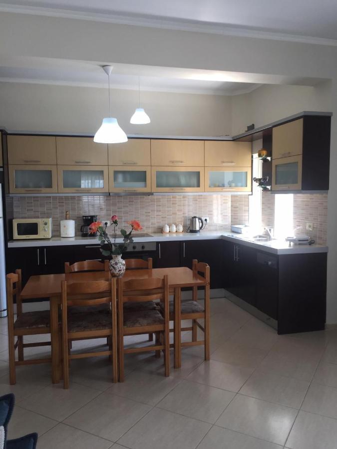 Alexandra'S Apartments Saranda Extérieur photo